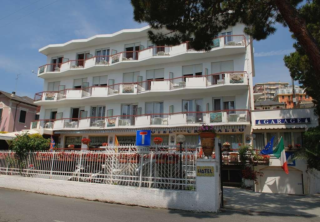 Hotel Cristallo Varazze Exteriér fotografie